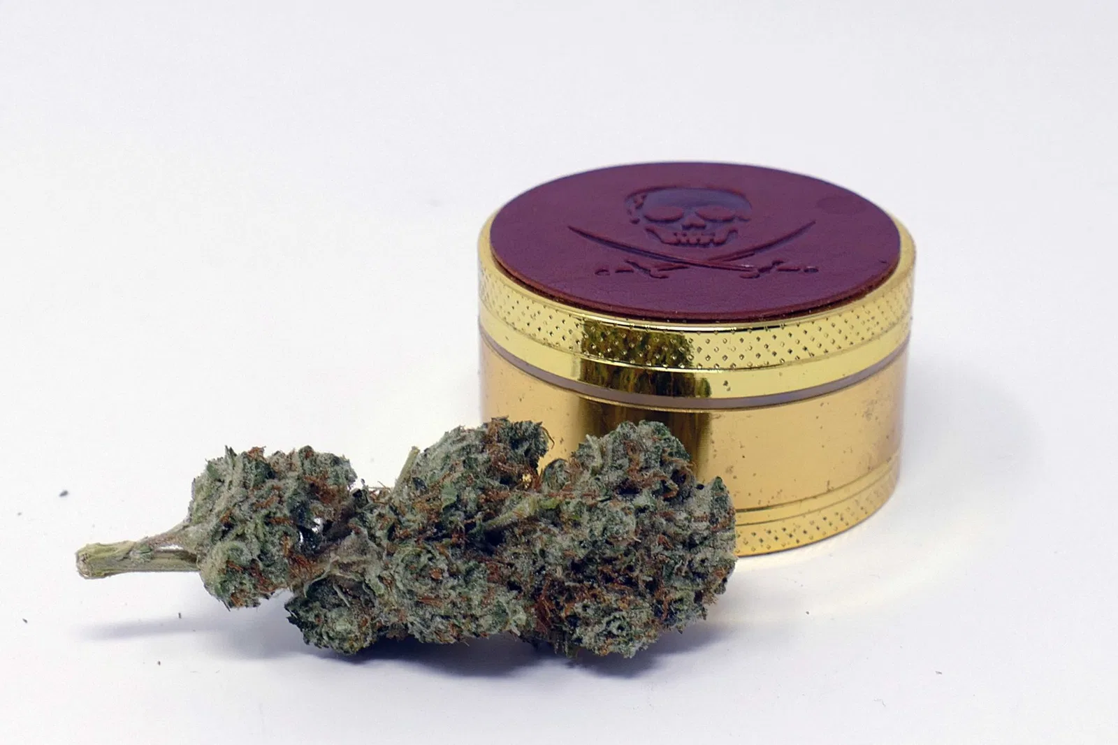 B29 OG cannabis flower from the original UK review archive.