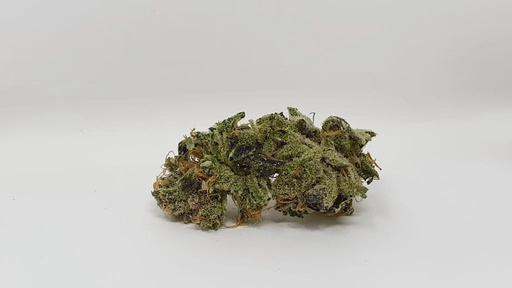 Peach Ozz cannabis flower from the original UK review archive.