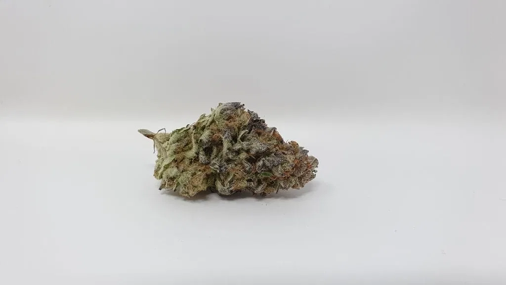 Strawpicanna cannabis flower from the original UK review archive.